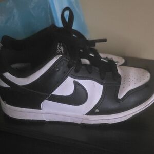 Nike Kids Black and White Low-Top Sneakers
